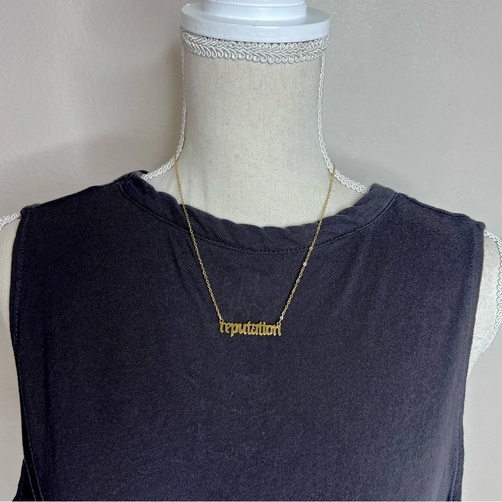 Taylor Swift Gold Plated Reputation Necklace - Picture 4 of 6
